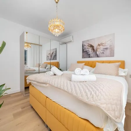 Penthouse Golden View With Private Jacuzzi And 100m2 Terrace - Exklusiv 마카르스카